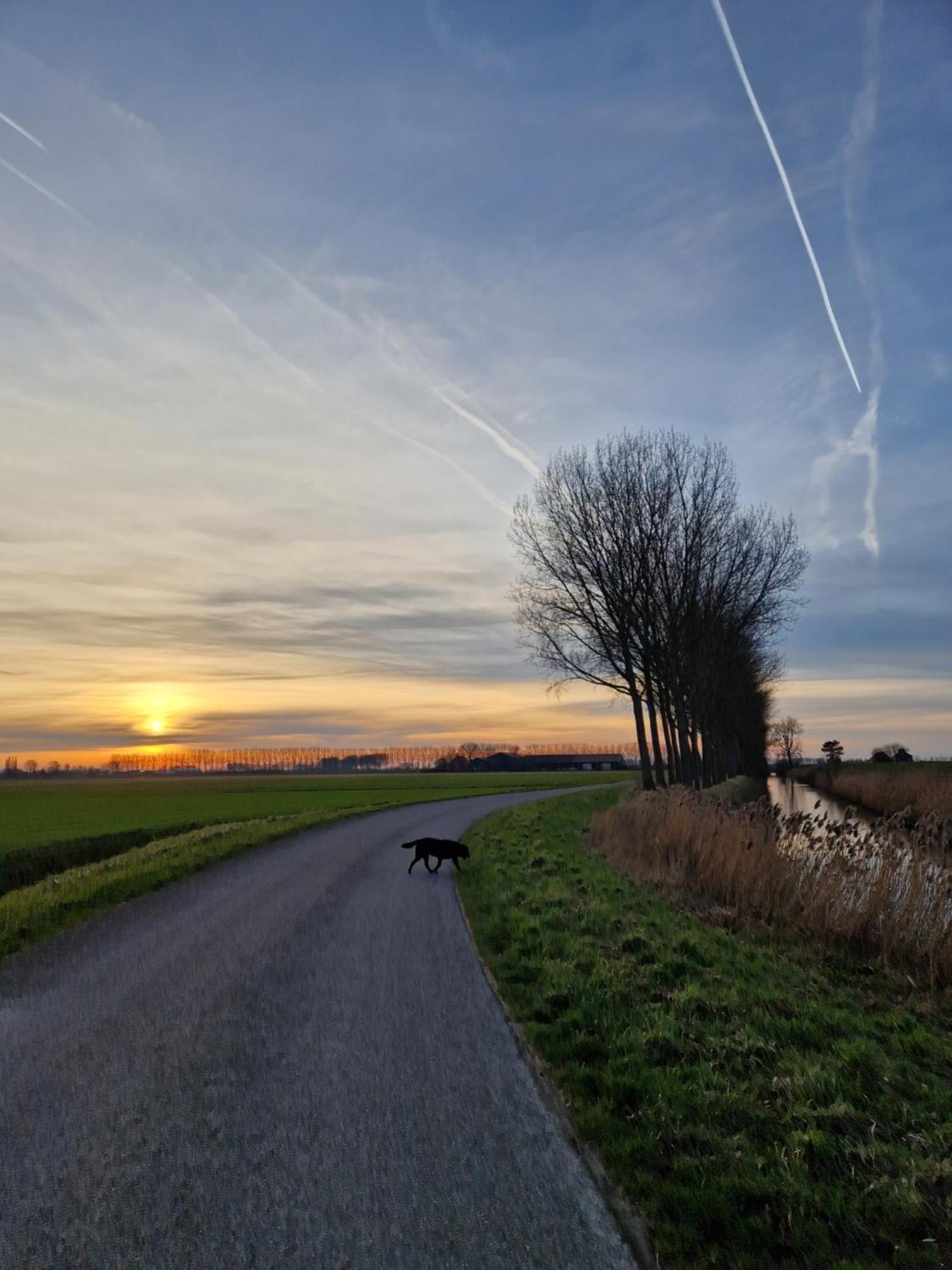 Het Karnhuis Schoondijke Luaran gambar